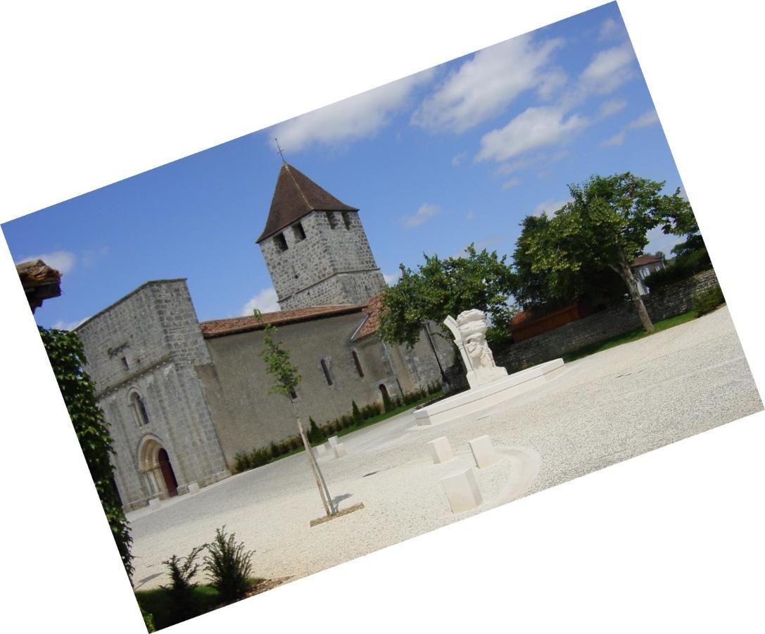 Bed and Breakfast La Ligonne Marillac Экстерьер фото