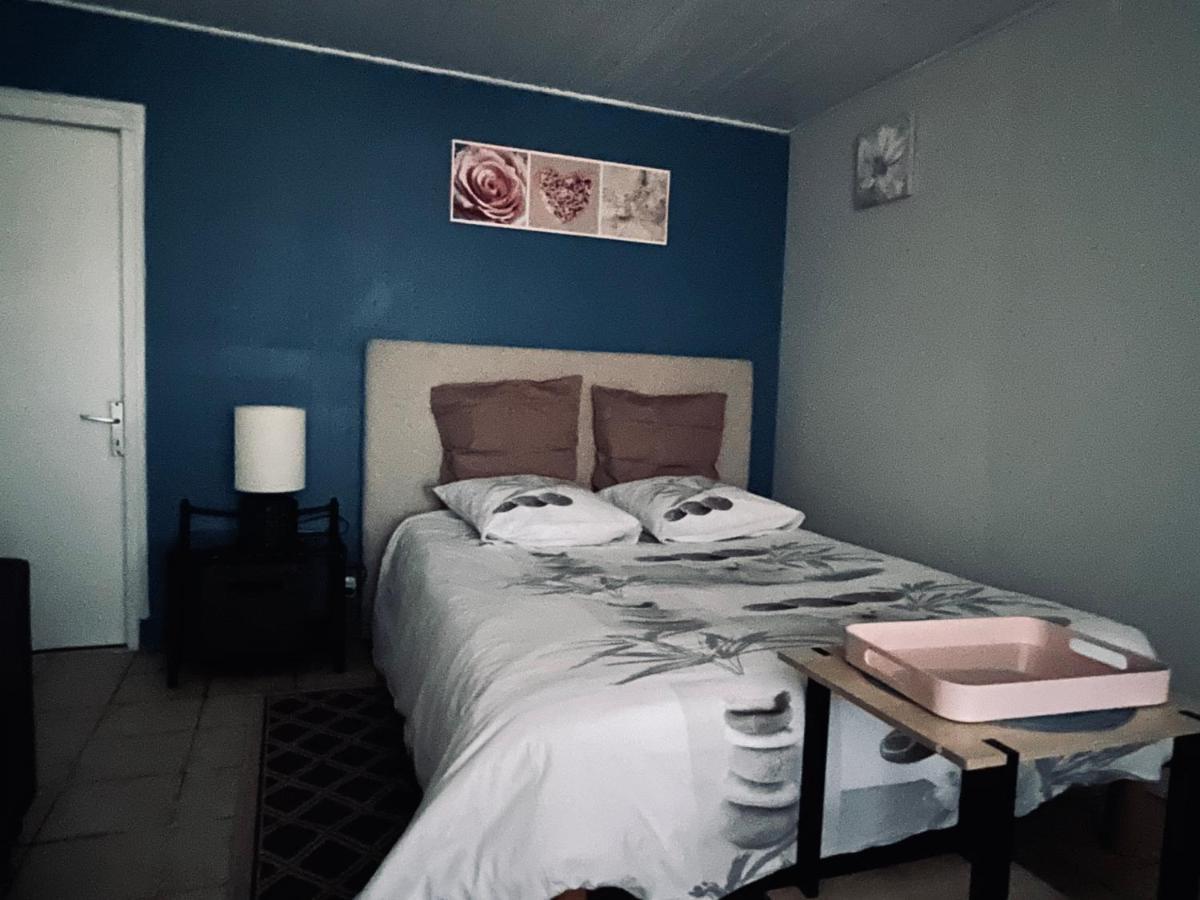 Bed and Breakfast La Ligonne Marillac Экстерьер фото